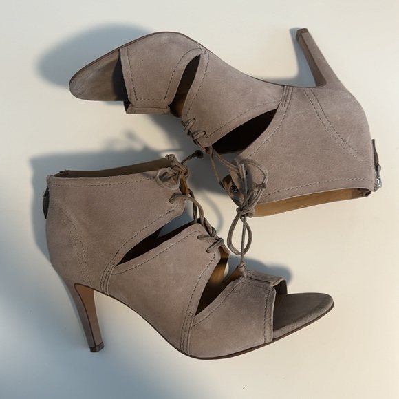 Franco sarto Shawnee mushroom 6.5 tie heel shoes corset front - Picture 3 of 9